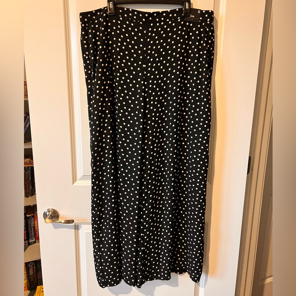 (NWT) Express wide leg, high rise, polka dot pants